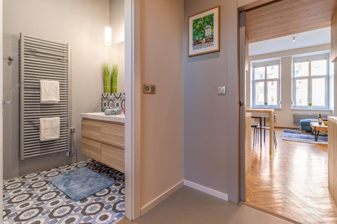 Stylish Luxury Flat In Old Town Lejlighed Bratislava Eksteriør billede